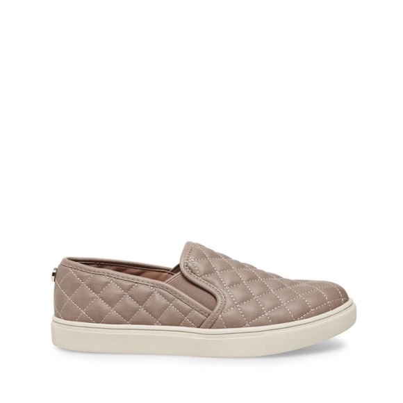 Steve Madden Shoes - Steve Madden ECENTRCQ slip on sneaker